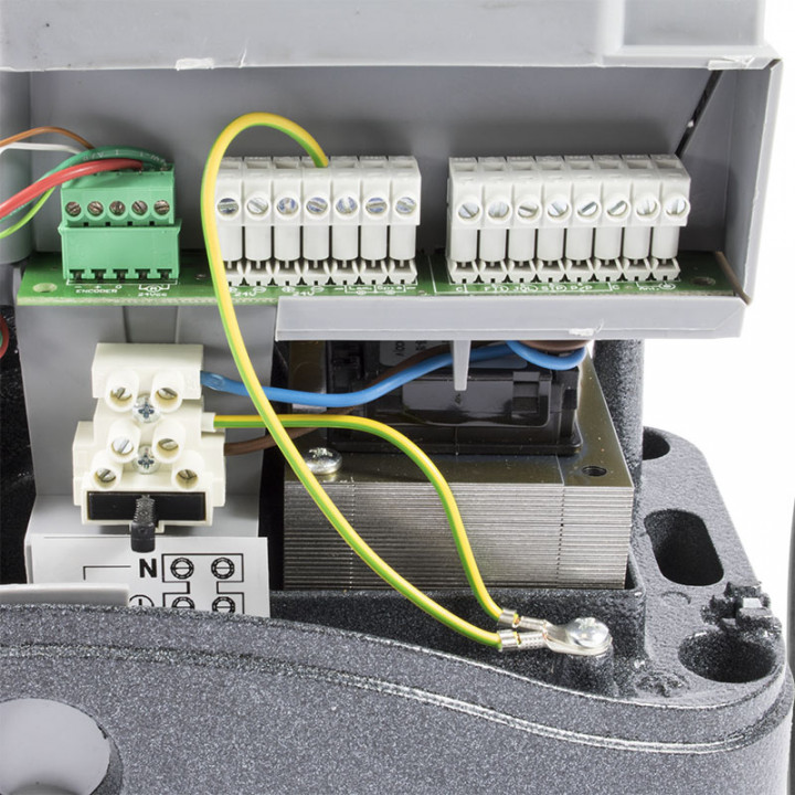 KT-SLACEFAST Kit pour portail coulissant 300kgs maximum avecopérateur autobloquant 24V, électronique de commande, récepteur, 2 émetteurs S504 4 canaux, cellule et feu icon