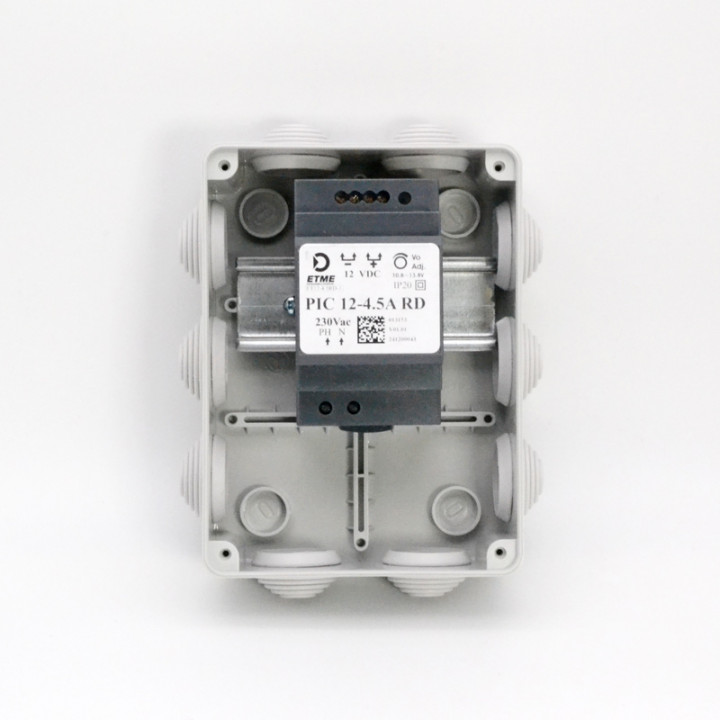 PIC 12-4,5A RP-Alimentation sortie 12Vdc-4,5A régulée en coffret 130x170x75