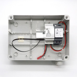 PIC 12RBP 12V-1.5A-Alimentation sortie 12Vdc-1,5A régulée, secourue, en coffret 255x205x100