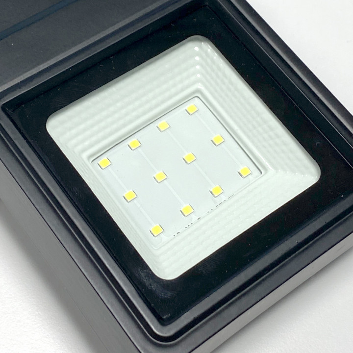 Projecteur à leds 24VDC 10W-5700K avec câble 5m et support mural