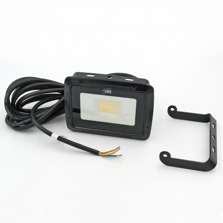 Projecteur à leds 230V 20W-4000K avec câble 5m et support mural et pied supplementaire à 45°