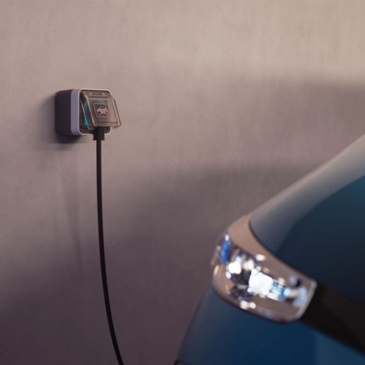 XEV080P-Prise de recharge renforcée WITTY applique IP55-Puissance maximale de .7kW (A)-2 P+T.Protections intégrées